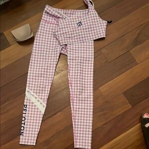 Peloton Pink Gingham Women’s Leggings & Bra Set Size Small